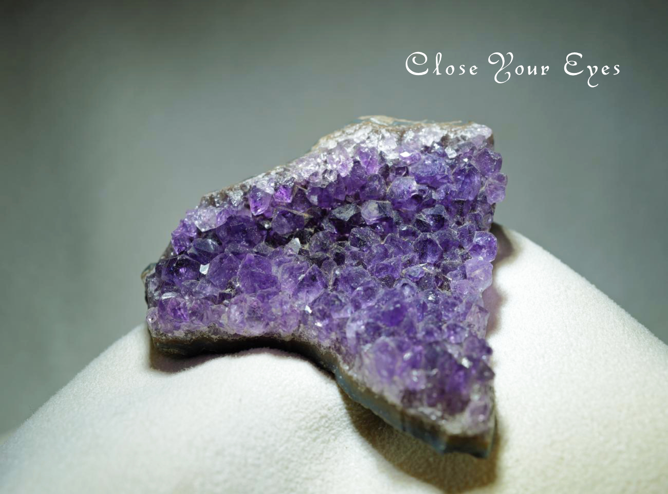 ウルグアイ産 アメシストクラスター 23