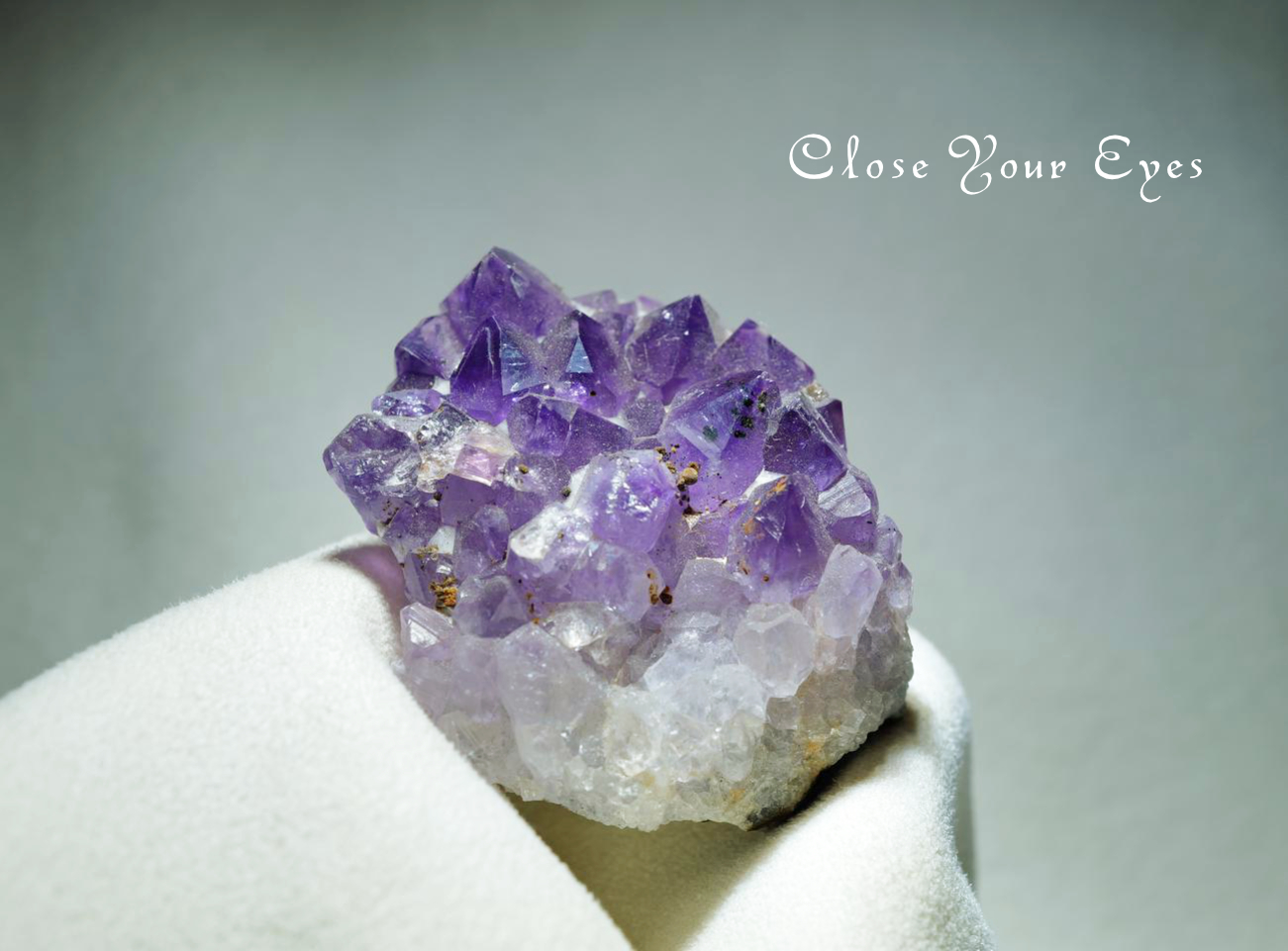 ウルグアイ産 アメシストクラスター 25