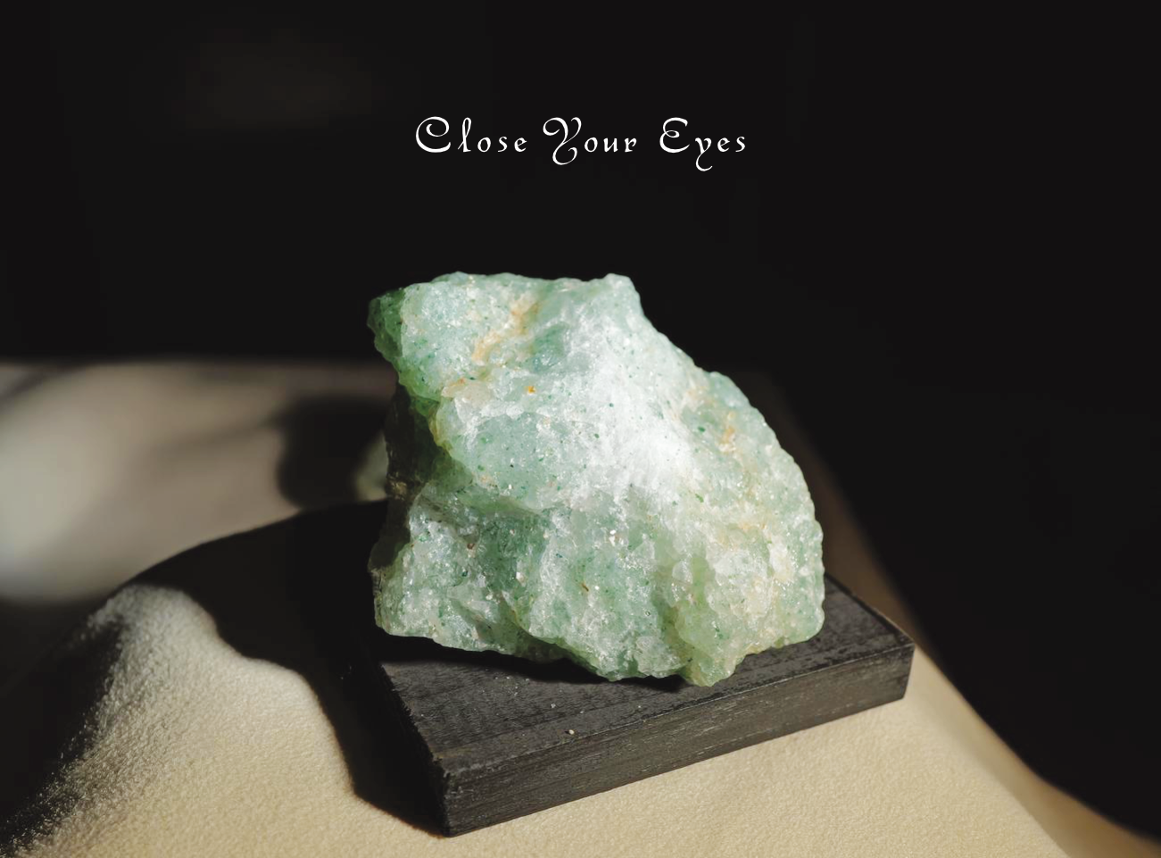 グリーンクォーツァイト原石　０１