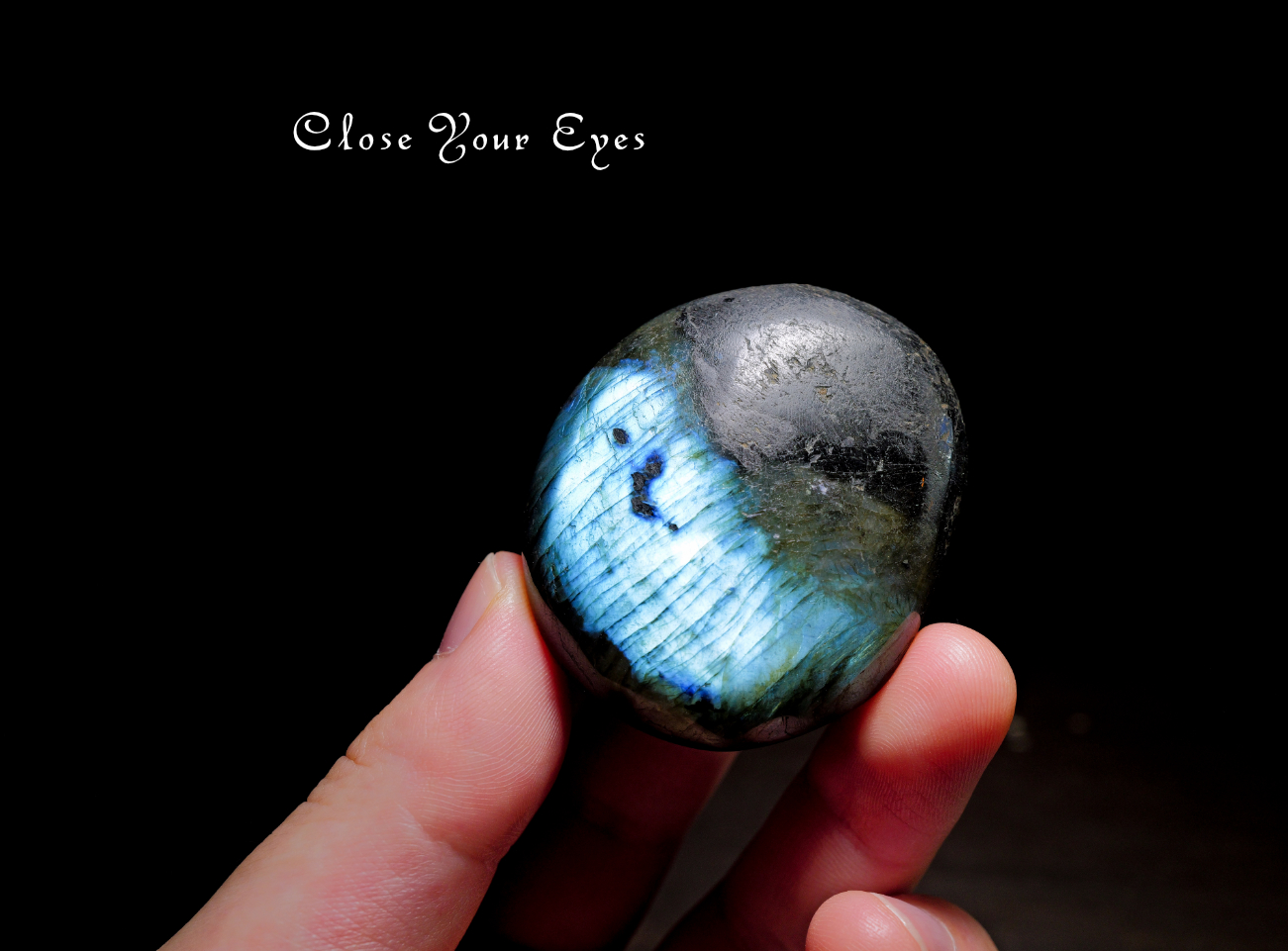 マダガスカル産　ラブラドライト・磨き石　１５