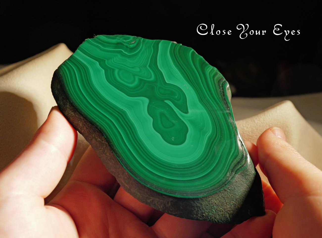 コンゴ産　マラカイト　０２