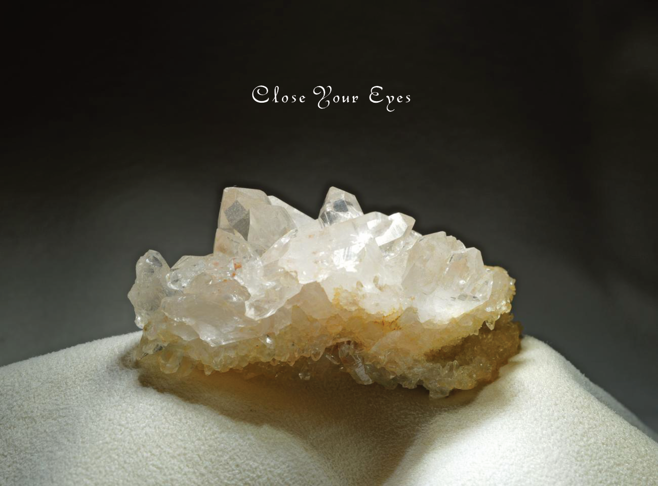 ヒマラヤ・マニハール水晶クラスター　１３