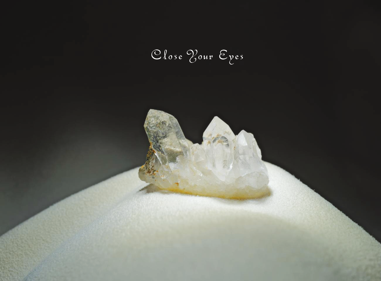 ヒマラヤ・マニハール水晶クラスター　１４