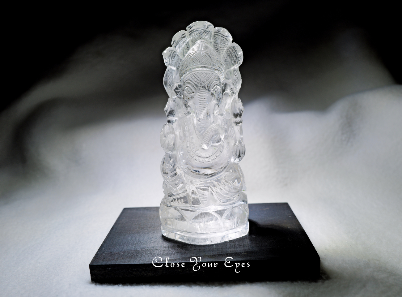 ガネーシュヒマール産水晶　ガネーシャ像　１０
