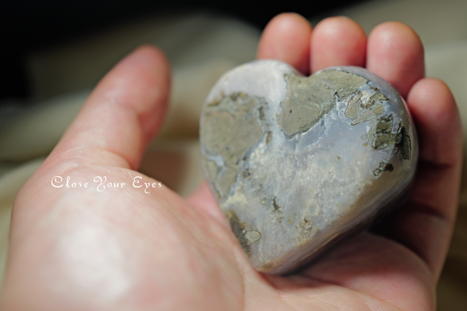 ウルグアイ産　アメシスト　ハート　０２