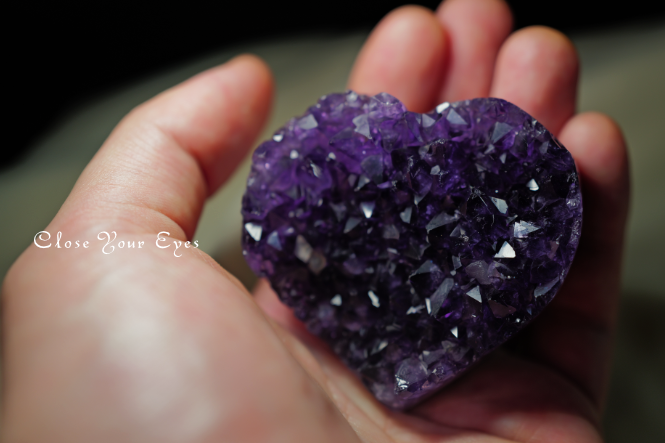 ウルグアイ産　アメシスト　ハート　０２