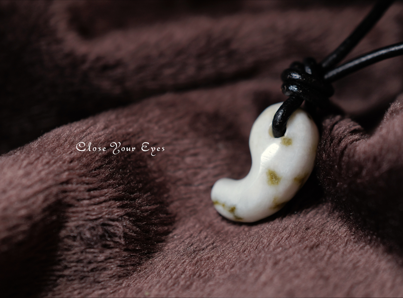 『勾玉』０３　糸魚川翡翠