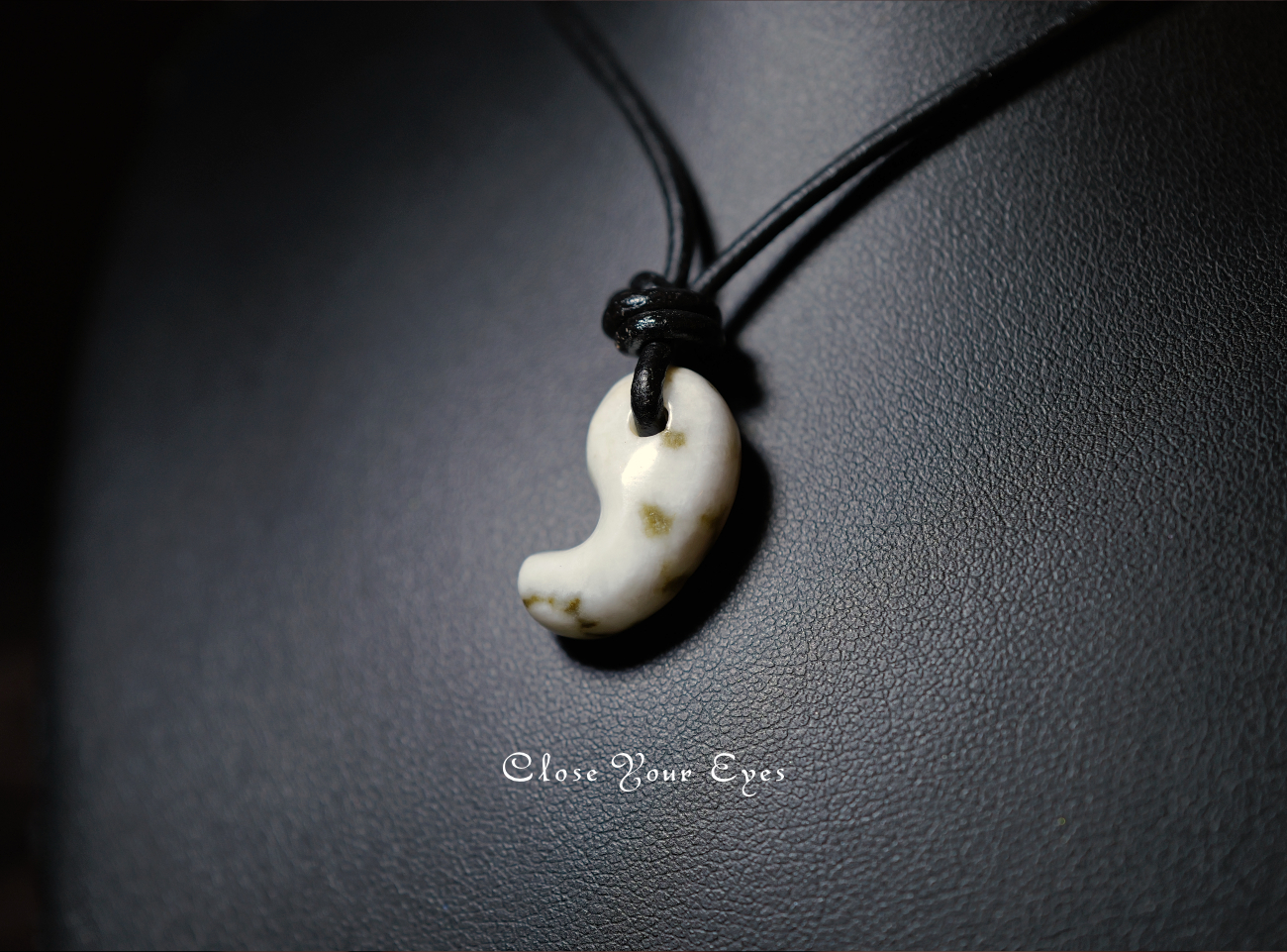 『勾玉』０３　糸魚川翡翠