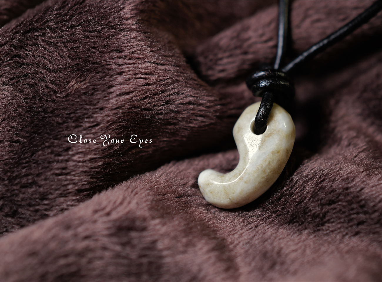 『勾玉』０４　糸魚川翡翠