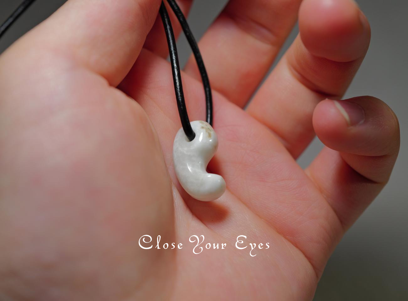 『勾玉』０８　糸魚川翡翠