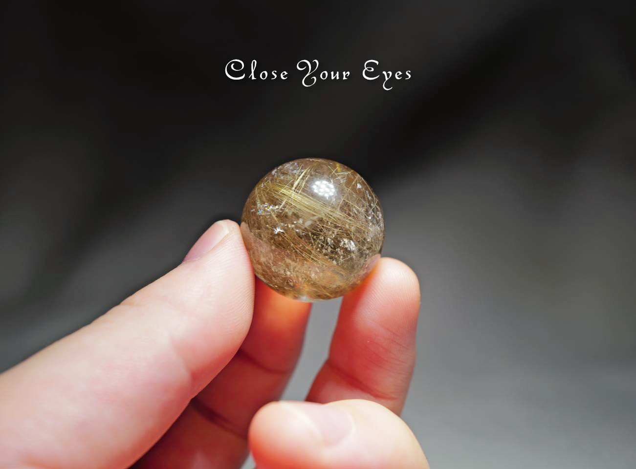 ブラジル産　金のルチルクォーツ　24mm　丸玉　０３