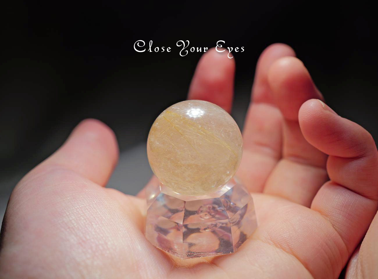 ブラジル産　金のルチルクォーツ　28mm　丸玉　０６