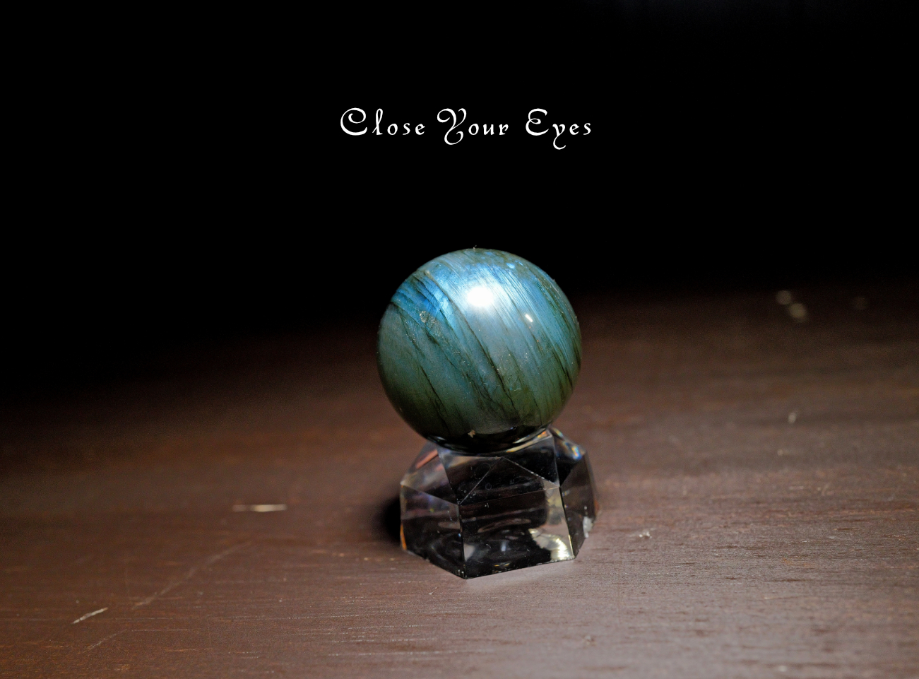 マダガスカル産　ラブラドライト　31mm　丸玉　０２