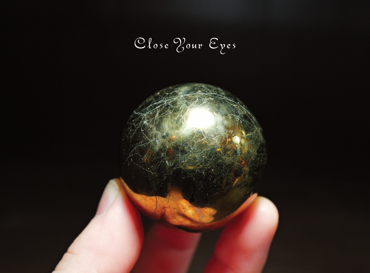 ペルー産　チャルコパイライト　44mm　丸玉　０１