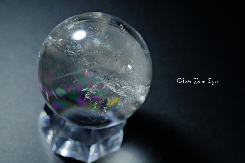 レインボー水晶　50mm　丸玉　０３