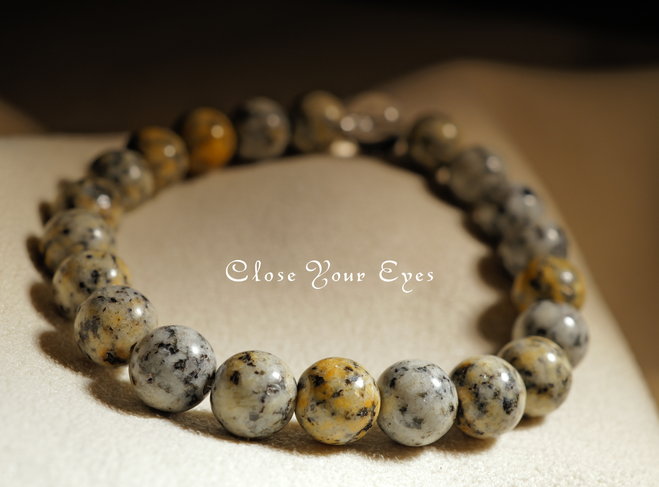 ８ｍｍエナジーブレス　京都・鞍馬石　０２