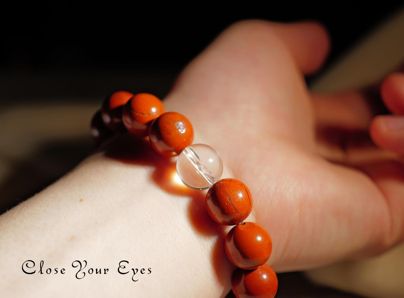 １２ｍｍエナジーブレス　国産石　佐渡の赤玉　０１