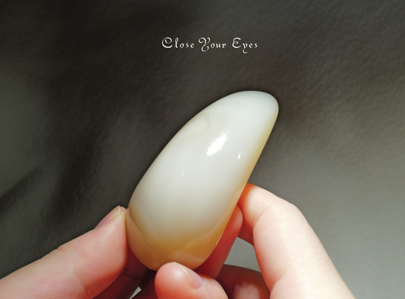 ワンド　マダガスカル産　ホワイトストライプアゲート　０４