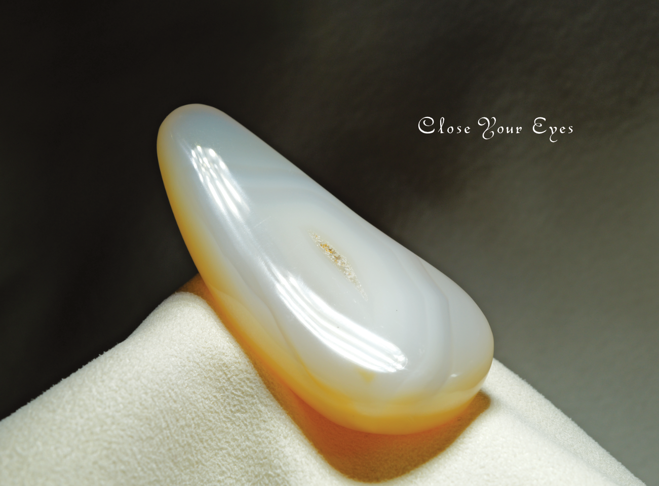 ワンド　マダガスカル産　ホワイトストライプアゲート　０４