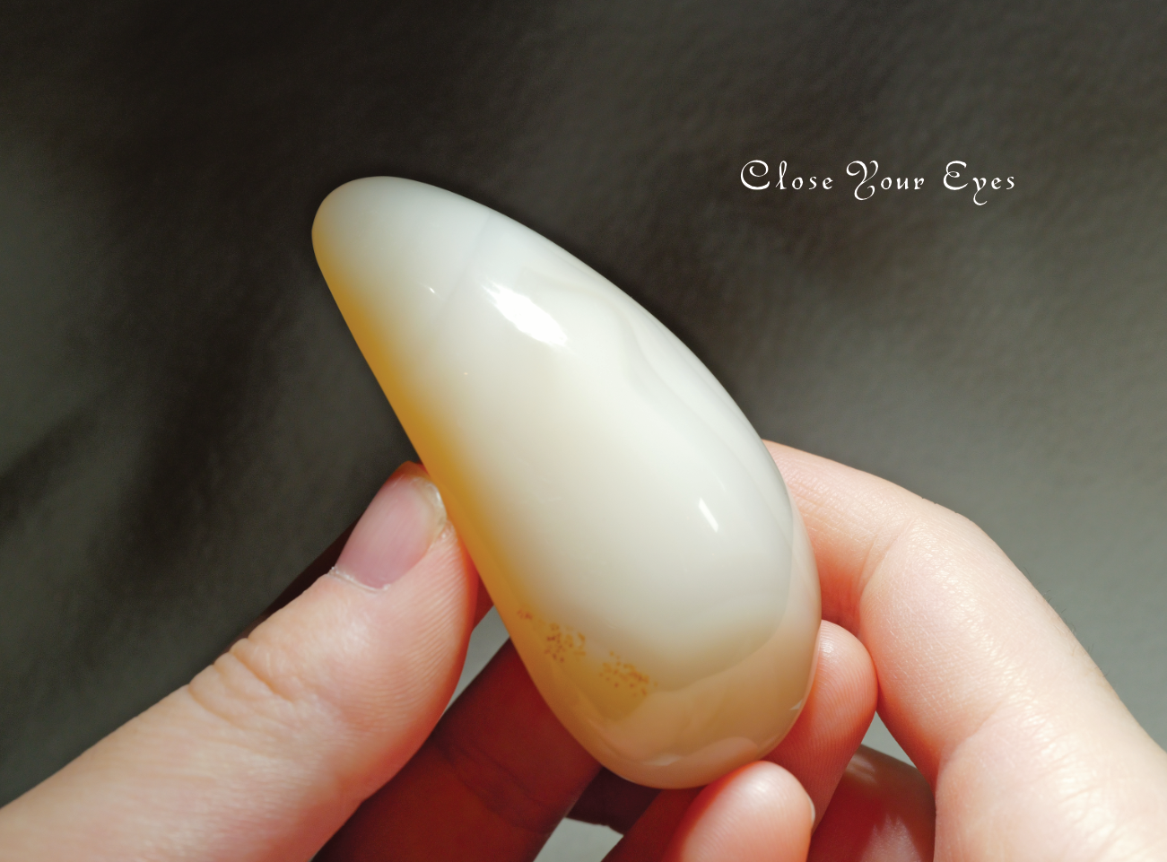 ワンド　マダガスカル産　ホワイトストライプアゲート　０４