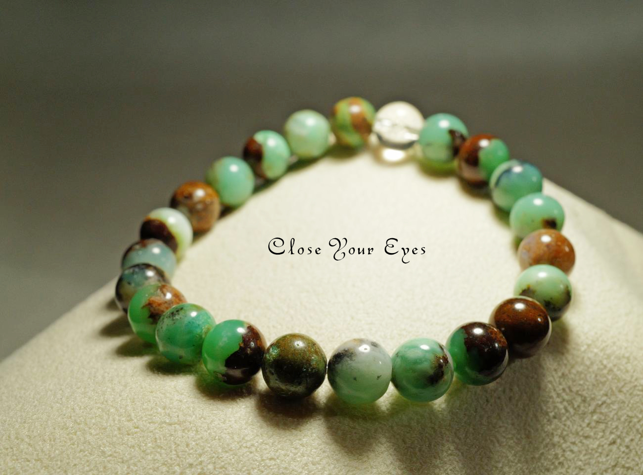 ８ｍｍエナジーブレス　クリソプレーズ母岩付き　０１