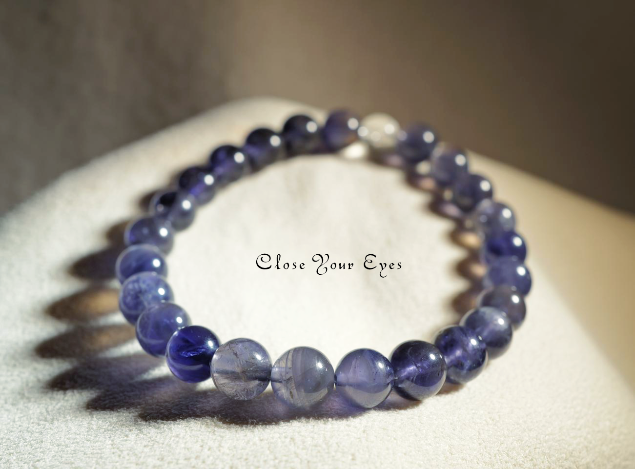 ７ｍｍエナジーブレスレット　アイオライト　０２