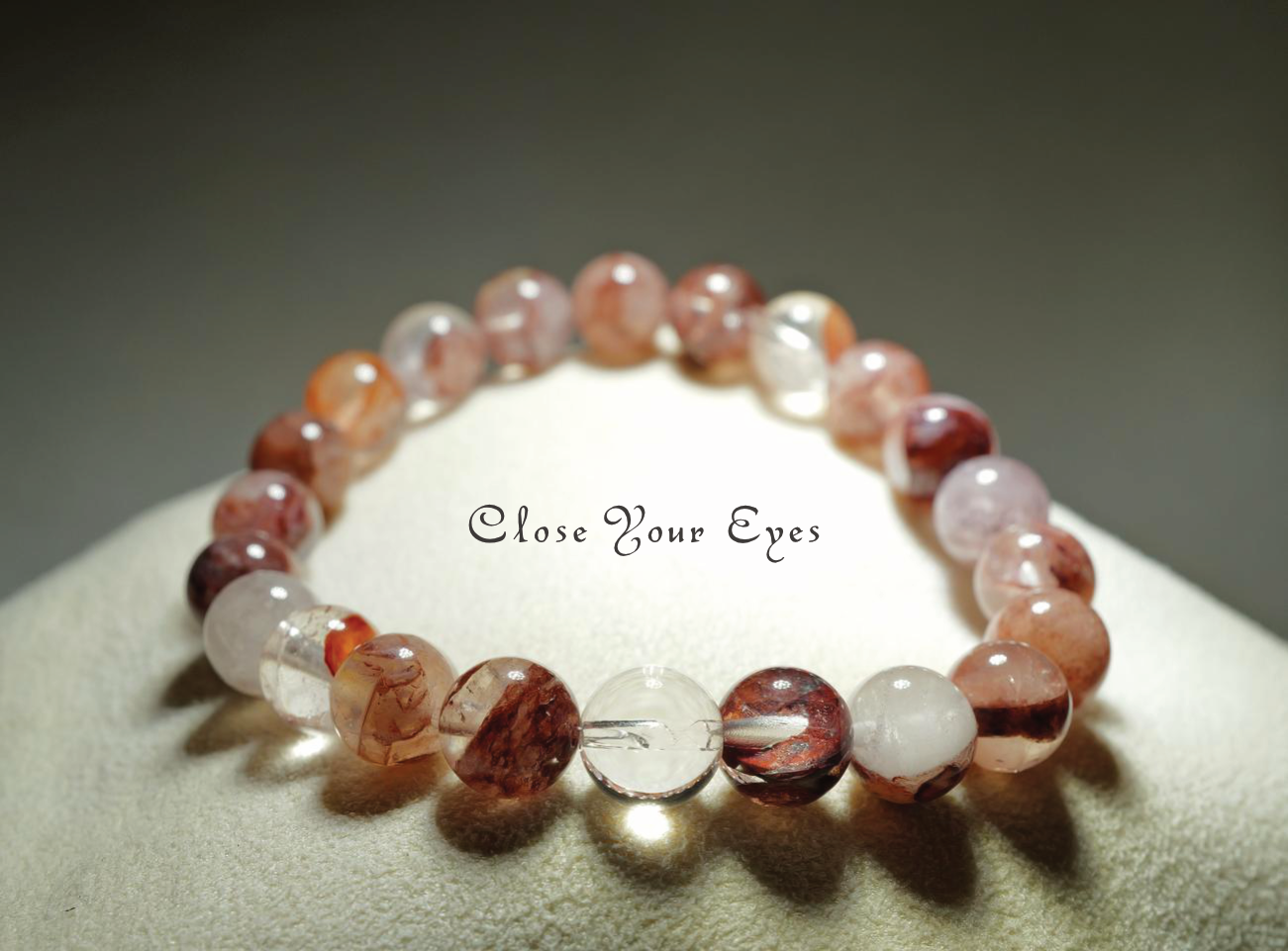 ８ｍｍエナジーブレス　レッド・マニカラン水晶　０２