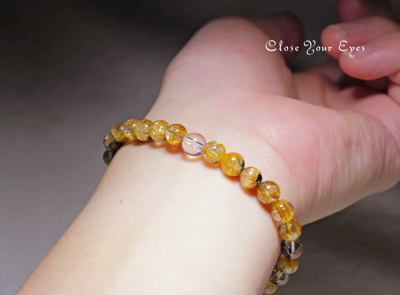 ６ｍｍエナジーブレス　タイチンルチルクォーツ　０１