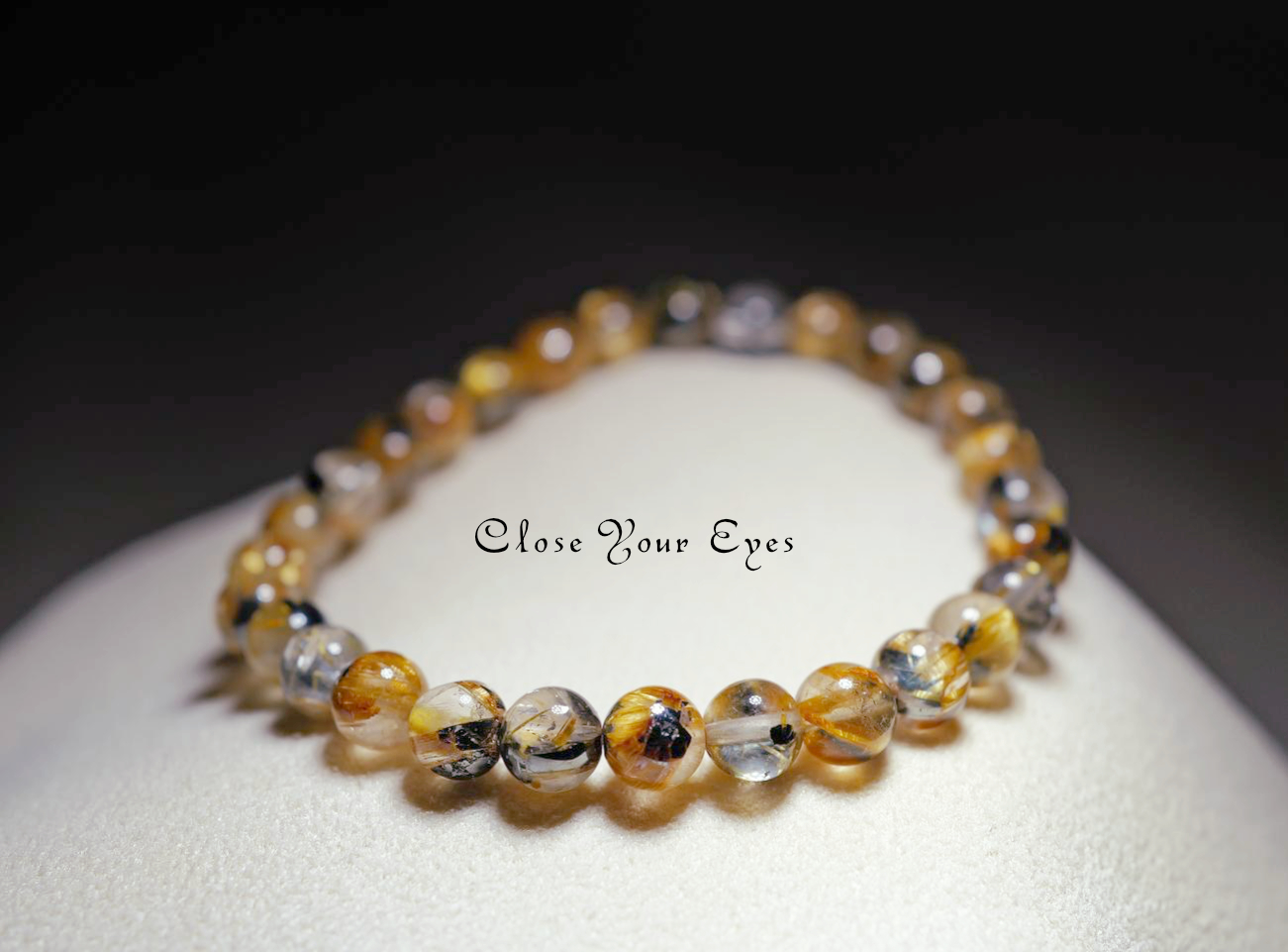 ６ｍｍエナジーブレス　タイチンルチルクォーツ　０２