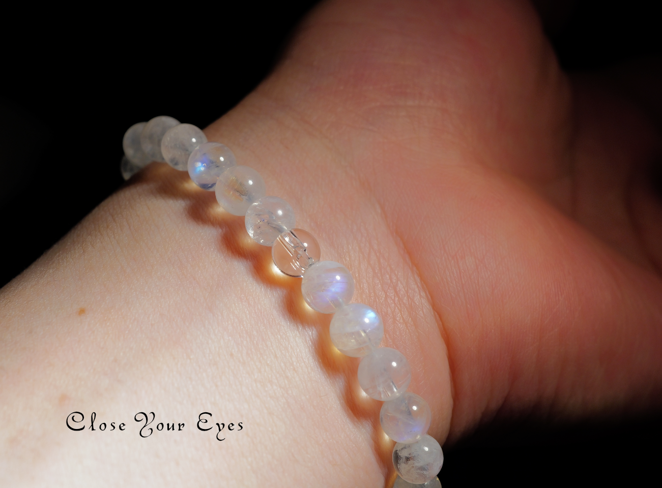 ６ｍｍエナジーブレス　ホワイトラブラドライト　０１