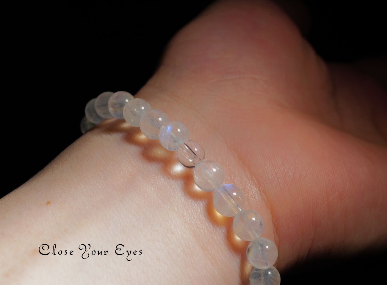 ６ｍｍエナジーブレス　ホワイトラブラドライト　０２