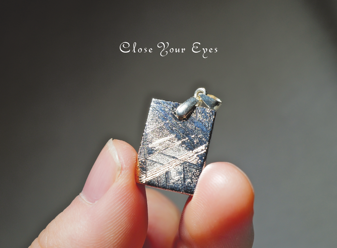 シルバーペンダント　ムオニオナルスタ隕石　０２