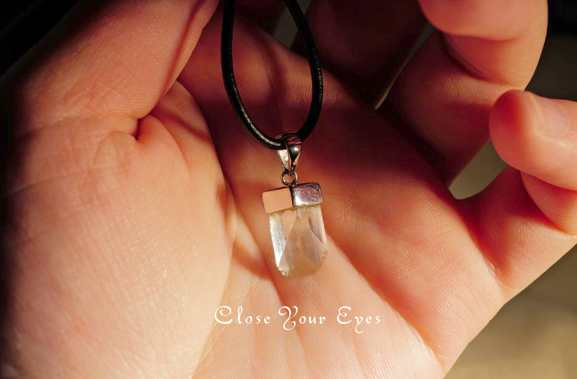 シルバーペンダント　１３０　ダンビュライト