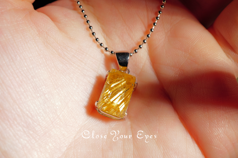 シルバーペンダント 132 金のルチルクォーツ