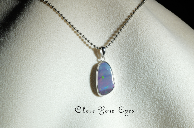 シルバーペンダント　１４２　エチオピアンオパール