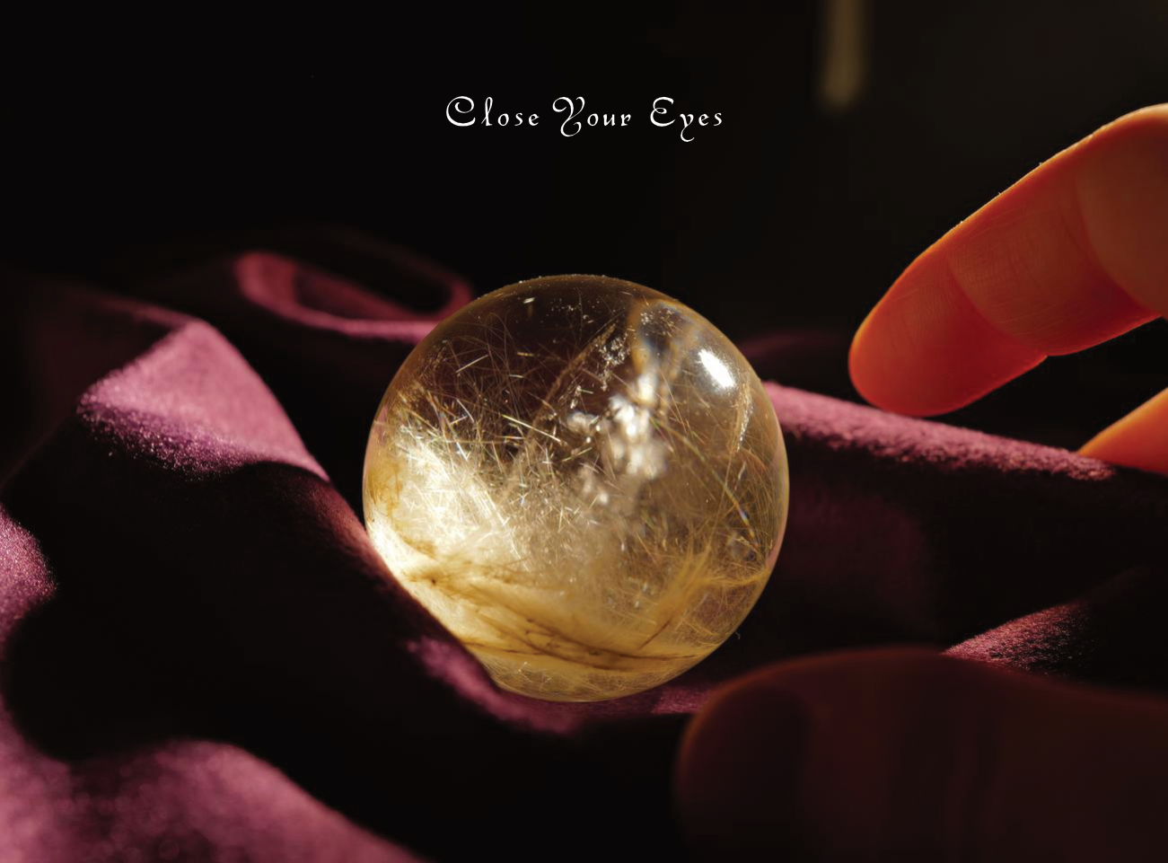 シルバールチルクォーツ（ラビットヘアールチル）46mm丸玉　レアな石達