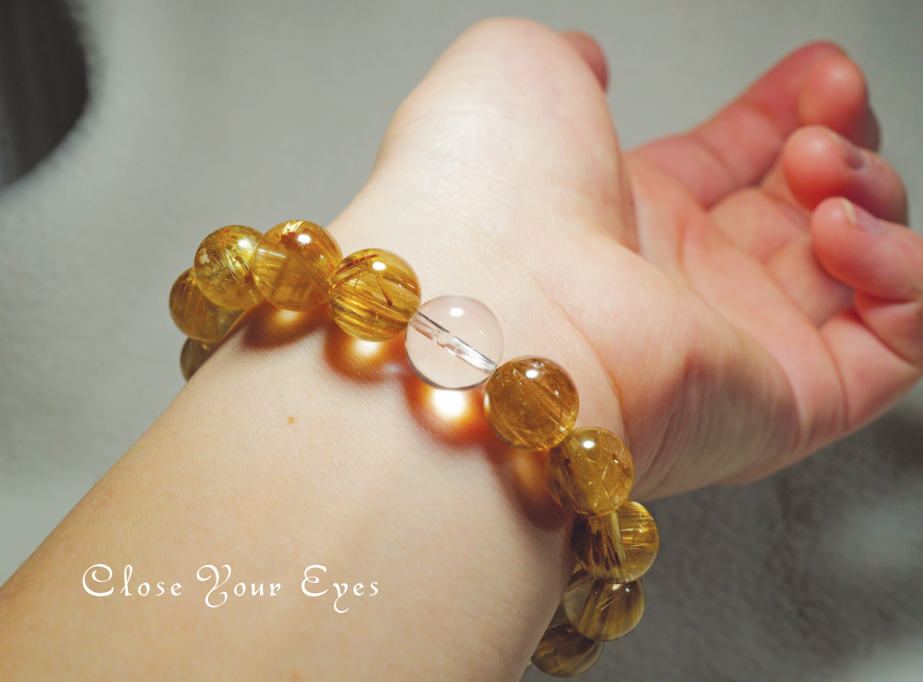 １２ｍｍエナジーブレス　高品質・タイチンルチルクォーツ　レアな石達