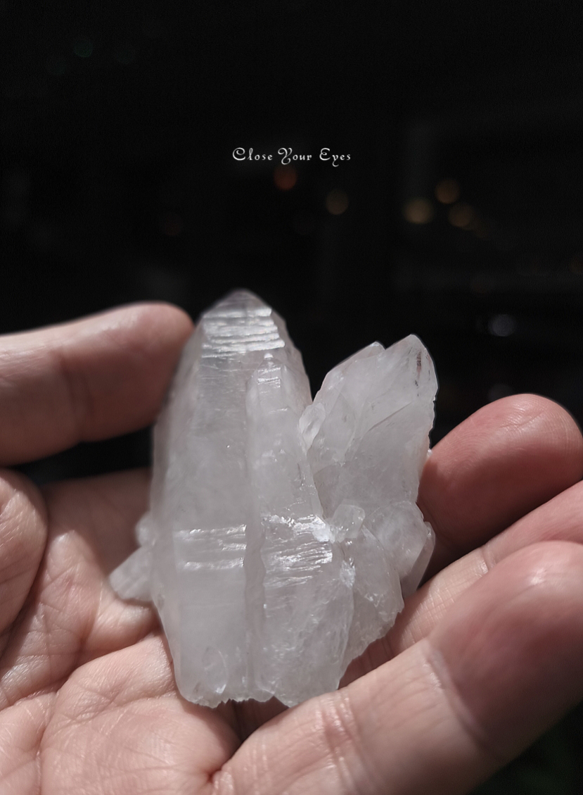 探し求めていた聖なる石　聖地チベット産カイラス水晶　０１