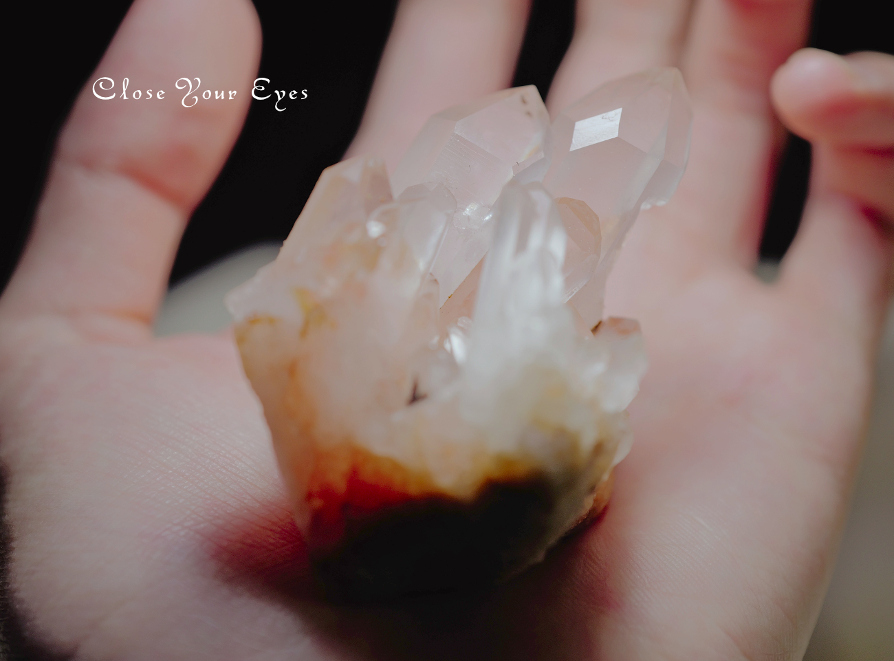 マダガスカル産水晶クラスター　０６