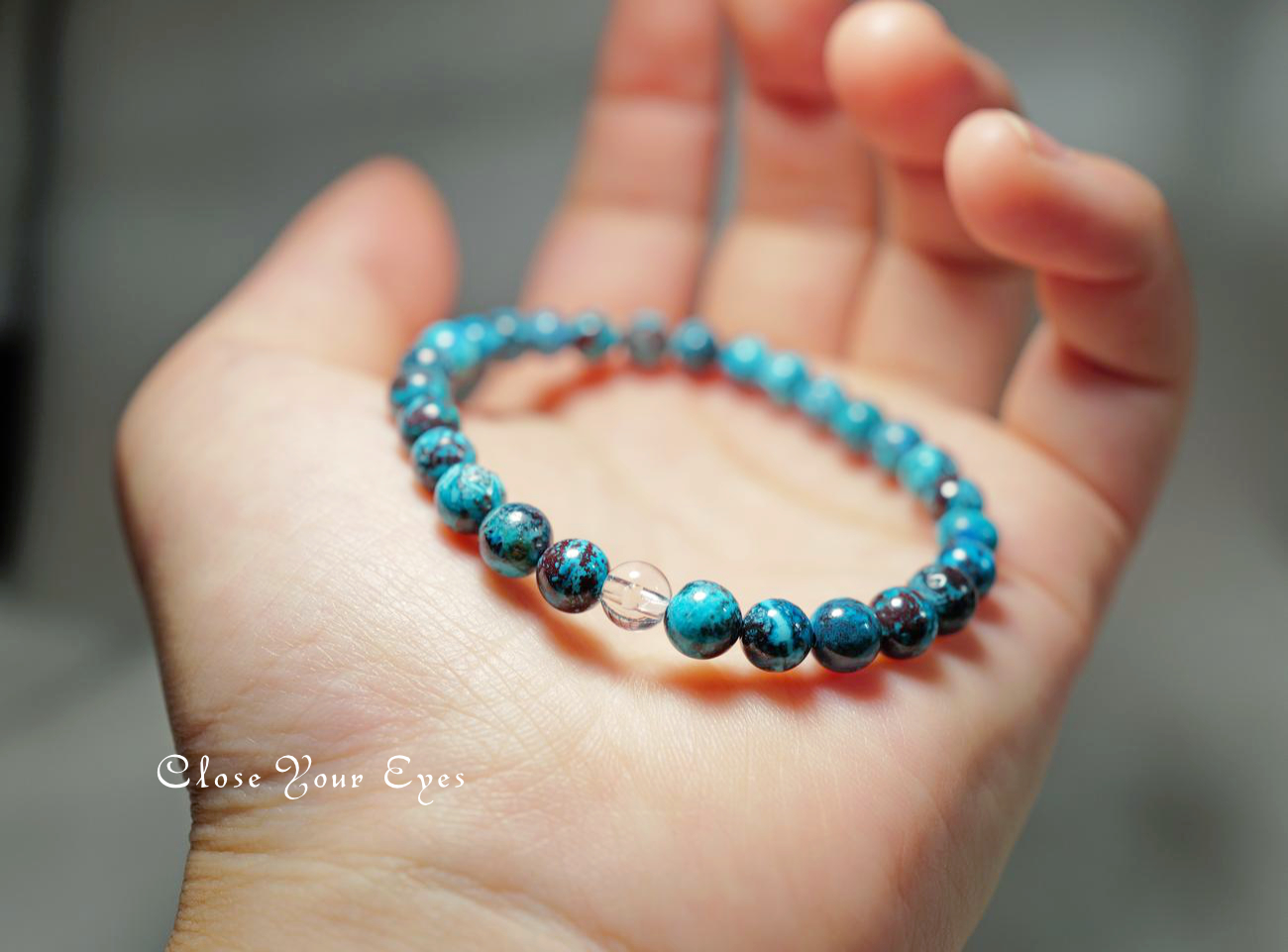 2025創業祭チャリティ企画　６ｍｍ　エナジーブレス　クリソコラ　着けた画像