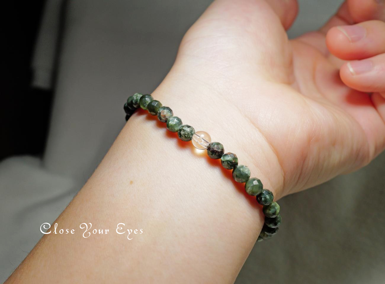 2025創業祭チャリティ企画　ラウンドカット　エナジーブレス　セラフィナイト　画像２