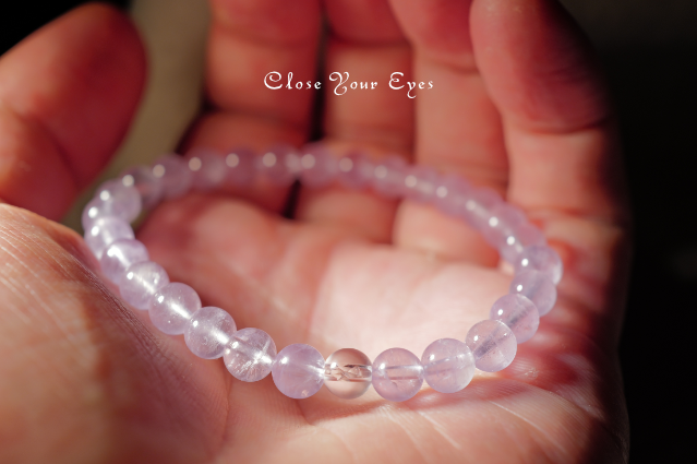 2026GWチャリティ企画　６ｍｍ　エナジーブレス　ラベンダーアメシスト　着けた画像