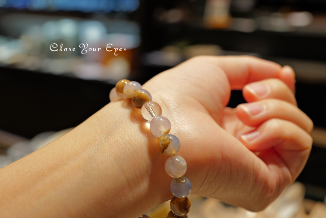 ～母岩付きブルーカルセドニー～　８ｍｍエナジーブレス　2026GWチャリティブレス