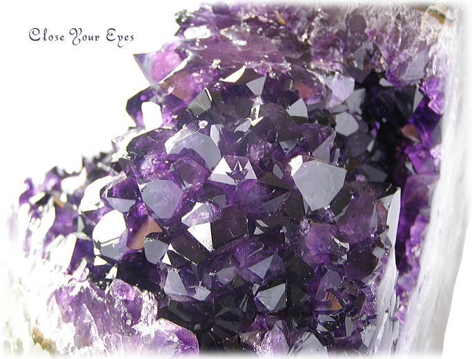 アメシストクラスター・台座付き 00