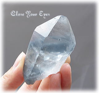 ブルー・アクティノライト・イン・クォーツ