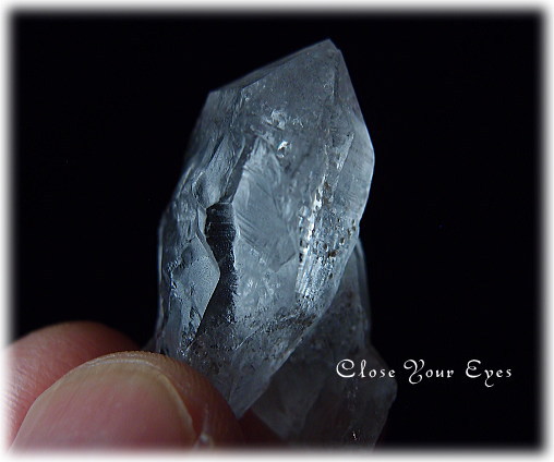 捜し求めていた聖なる石　聖地チベット産　カイラス水晶　０２　『次元を超える』