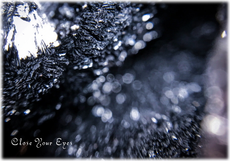 クローズアップストーン　原石　ゲーサイト　ジオード