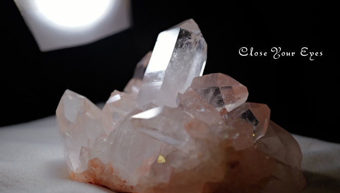 ヒマラヤ・クルバレー産水晶　０１