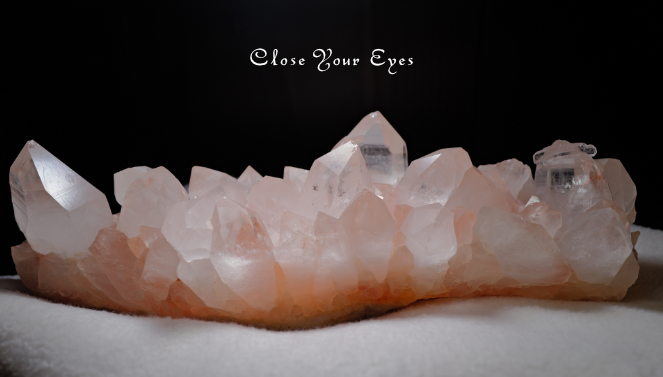 ヒマラヤ・クルバレー産水晶　０３（複数の水晶ポイントにレコードキーパー入り）