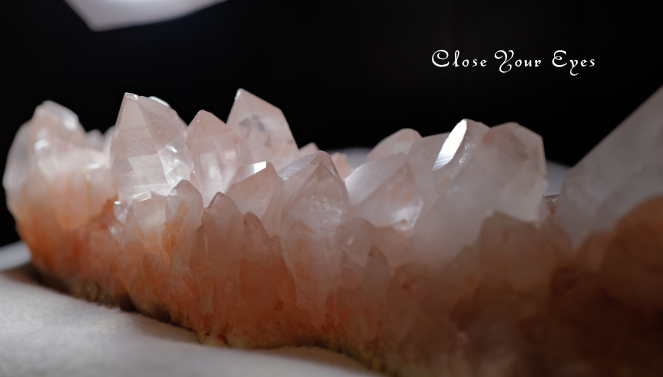 ヒマラヤ・クルバレー産水晶　０３（複数の水晶ポイントにレコードキーパー入り）